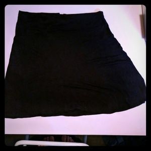 Black stretchy skirt.